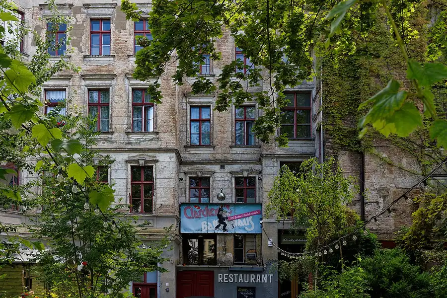 Clärchens – Restaurants in Berlin