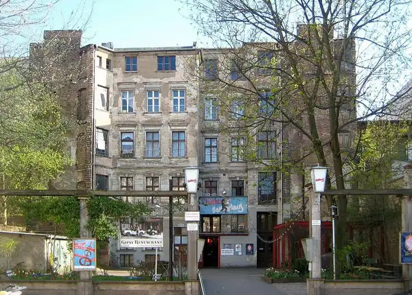 Clärchens – Restaurants in Berlin
